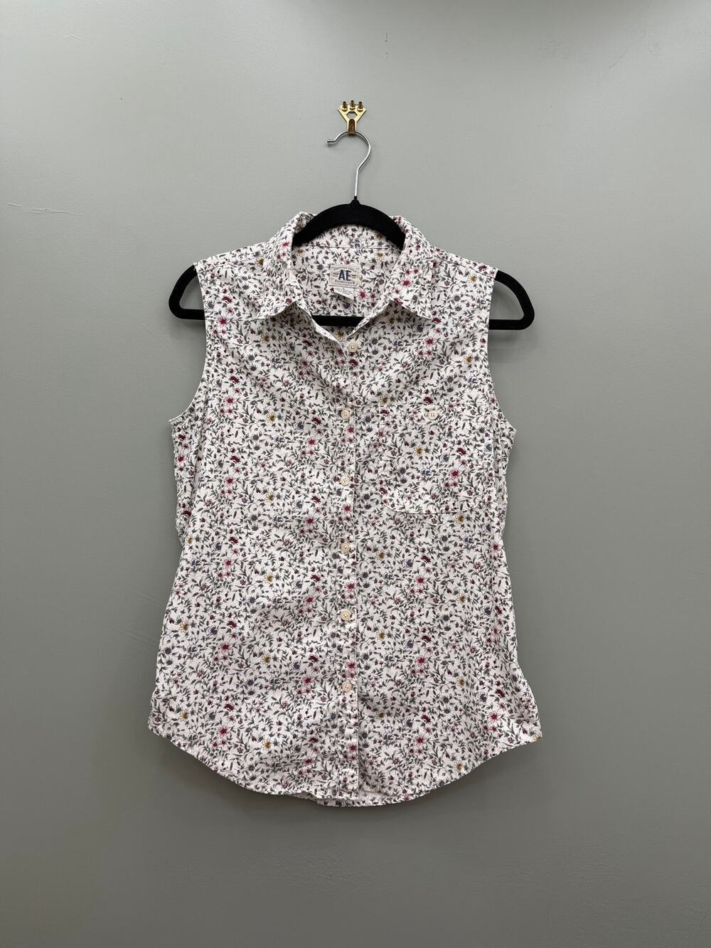 Vintage American Eagle Floral Sleeveless Button Up Shirt Cotton Cottagecore